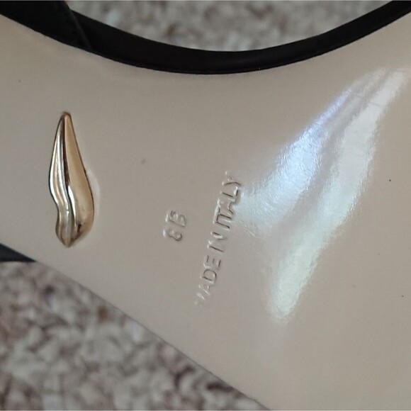 Diane Von Furstenberg Vera Double Buckle Sandal in Black & White size 7.5 - Picture 8 of 10